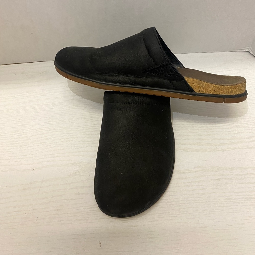 L.L. Bean Women's Go-Anywhere Clogs size 9